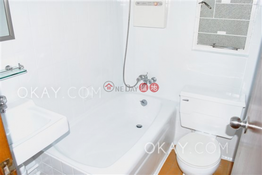 Tasteful 3 bedroom on high floor | Rental 110 Blue Pool Road | Wan Chai District | Hong Kong Rental | HK$ 35,000/ month