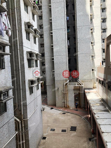 Charming Garden Block 2 | 3 bedroom Low Floor Flat for Sale 16 Hoi Ting Road | Yau Tsim Mong, Hong Kong | Sales HK$ 7M