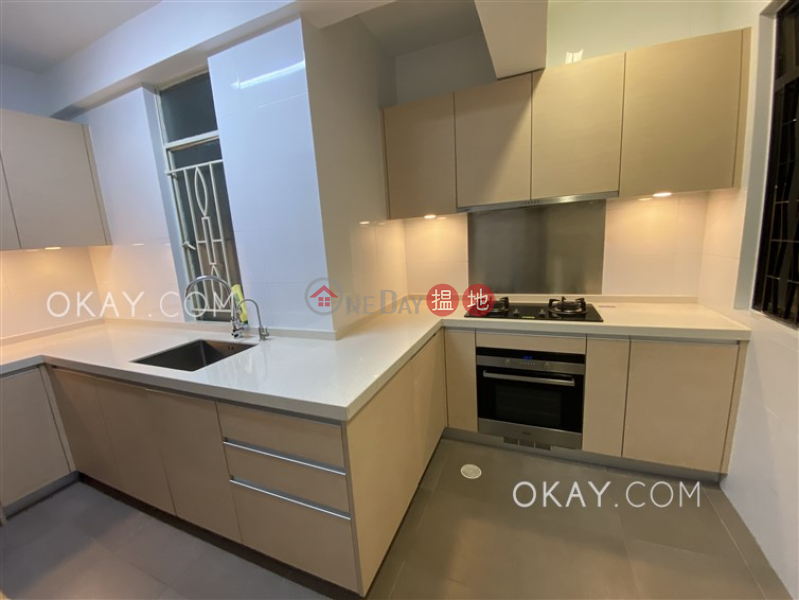 Charming 3 bedroom with balcony | Rental, 87-89 Blue Pool Road | Wan Chai District, Hong Kong Rental, HK$ 45,000/ month