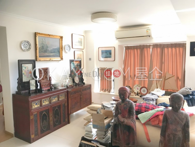 Luxurious 5 bedroom in Discovery Bay | Rental | Discovery Bay, Phase 5 Greenvale Village, Greenmont Court (Block 8) 愉景灣 5期頤峰 蔚山閣(8座) Rental Listings