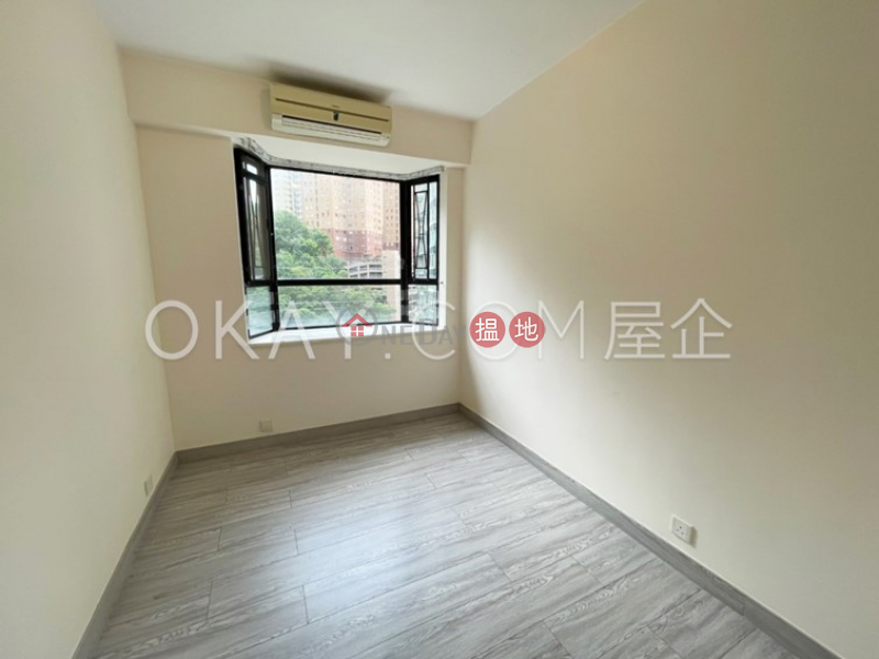 HK$ 18.98M, Ronsdale Garden Wan Chai District Stylish 3 bedroom with balcony | For Sale