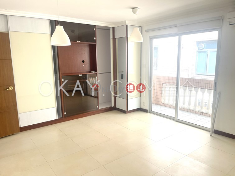 HK$ 28,000/ month Pik Uk | Sai Kung | Generous house with rooftop & balcony | Rental