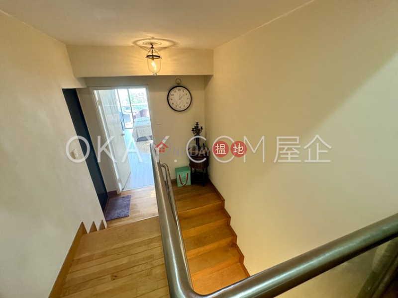 Property Search Hong Kong | OneDay | Residential Sales Listings | Nicely kept 5 bedroom on high floor with balcony | For Sale