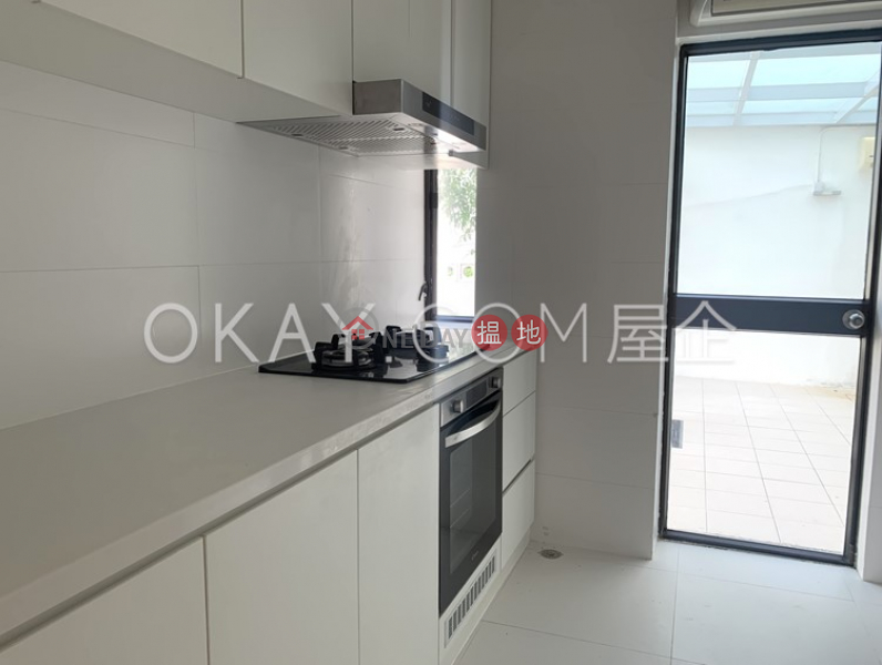 HK$ 108,000/ month Jade Beach Villa (House) Southern District Beautiful house with rooftop, terrace & balcony | Rental