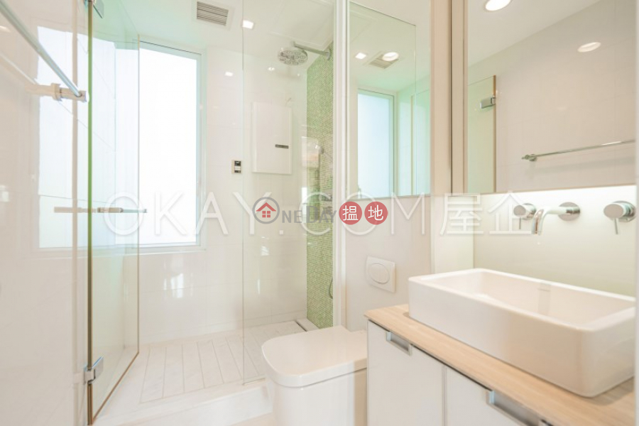 HK$ 128,000/ month | Tower 2 37 Repulse Bay Road, Southern District | Unique 4 bedroom with sea views, balcony | Rental