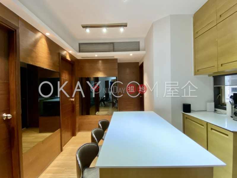 Elegant 1 bedroom on high floor with balcony | Rental | Jing Tai Garden Mansion 正大花園 Rental Listings