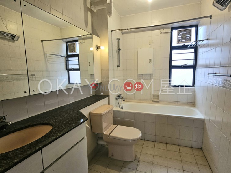 Nicely kept 4 bedroom on high floor with balcony | Rental | Hong Kong Baptist University Staff Quarters 香港浸會大學職員宿舍 Rental Listings