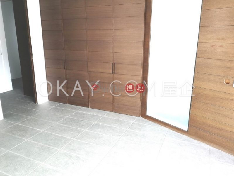 Property Search Hong Kong | OneDay | Residential | Sales Listings | Gorgeous 2 bedroom on high floor with rooftop & parking | For Sale