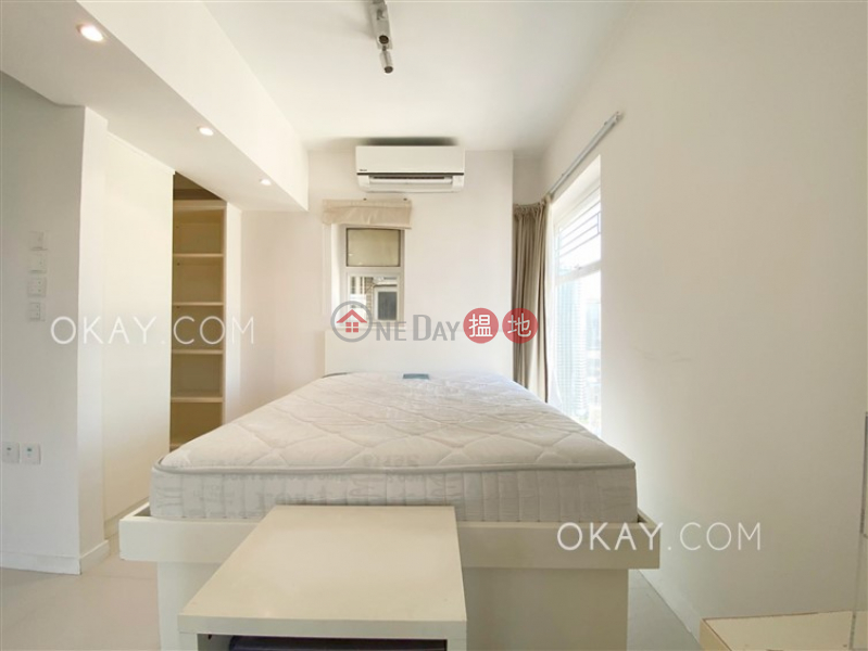 Lovely high floor in Wan Chai | For Sale, Manrich Court 萬豪閣 Sales Listings | Wan Chai District (OKAY-S183470)