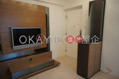 Charming 2 bedroom on high floor with rooftop | Rental | Kam Fung Mansion 金風大廈 _0