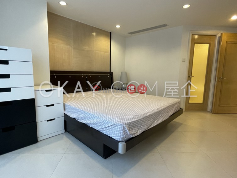 HK$ 52,000/ month Convention Plaza Apartments Wan Chai District Charming 2 bedroom with harbour views | Rental