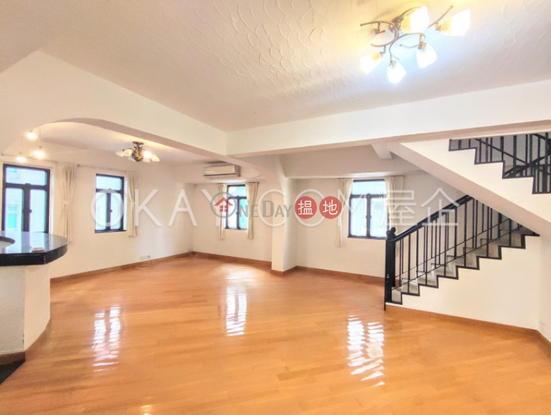 Tasteful 2 bedroom on high floor with rooftop & parking | For Sale, 39-41A Robinson Road | Western District | Hong Kong Sales HK$ 26M