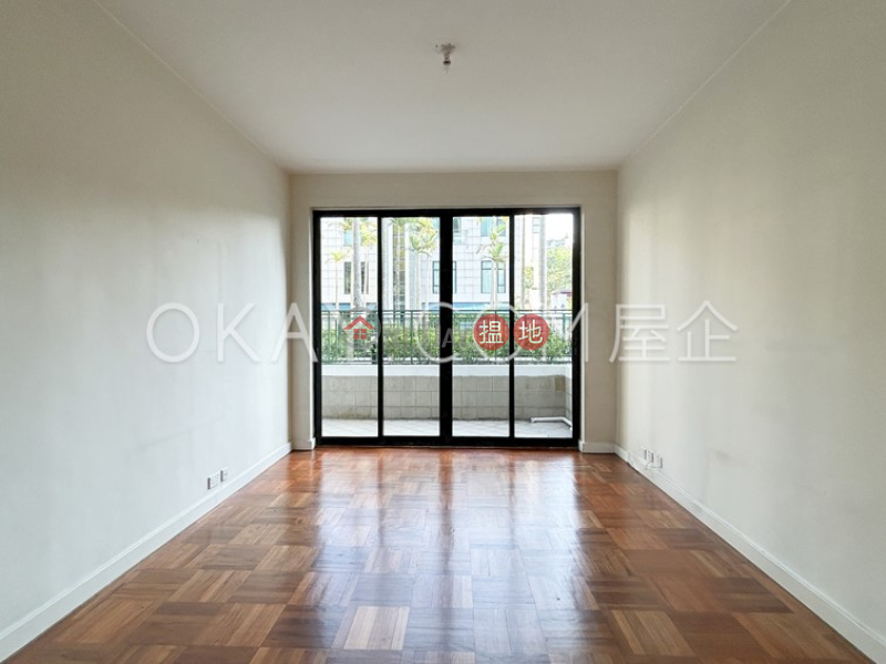 Nicely kept 2 bedroom with terrace & parking | Rental | 28 Stanley Village Road 赤柱村道28號 Rental Listings