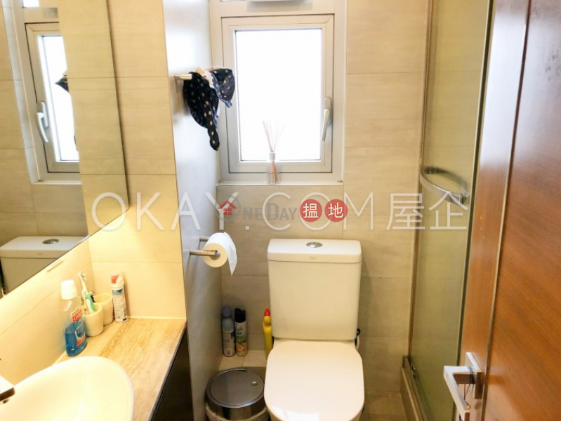 Gorgeous 2 bed on high floor with sea views & rooftop | For Sale | Bonham Court 寶恆苑 Sales Listings