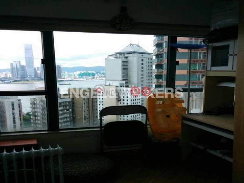 Property Search Hong Kong | OneDay | Residential | Rental Listings | 3 Bedroom Family Flat for Rent in Sheung Wan