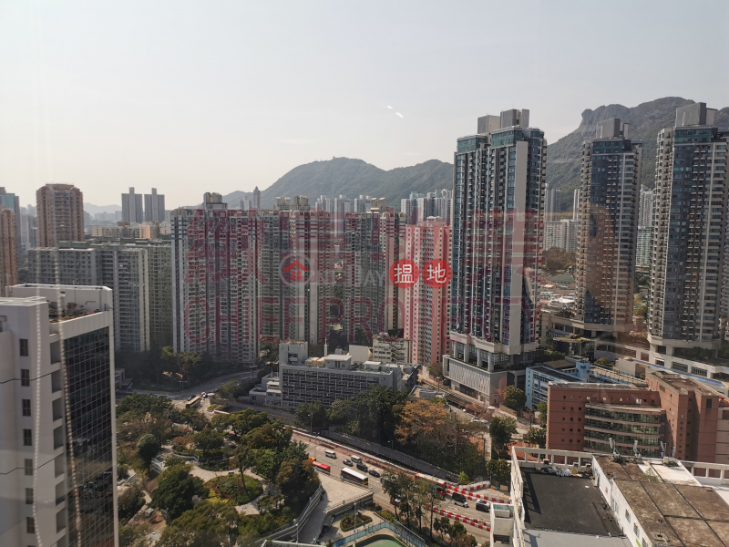 HK$ 35,275/ month Maxgrand Plaza | Wong Tai Sin District 獨立單位，獅子山景觀
