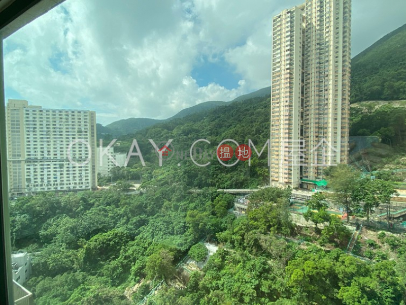 HK$ 32,000/ month, Bayview Park Chai Wan District, Tasteful 3 bedroom on high floor with terrace & balcony | Rental
