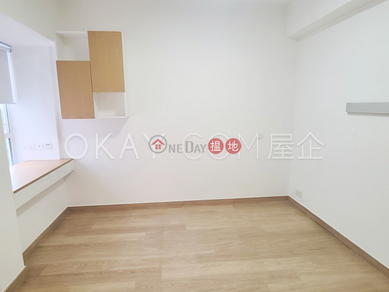 HK$ 42,000/ month, Valiant Park | Western District Rare 3 bedroom on high floor with rooftop | Rental