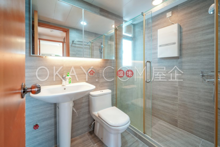 Unique 1 bedroom on high floor | For Sale | Sham Wan Towers Block 2 深灣軒2座 Sales Listings