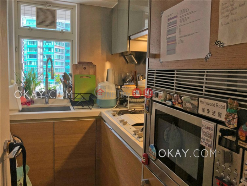 HK$ 26,000/ month, Centrestage, Central District, Intimate 2 bedroom on high floor with balcony | Rental