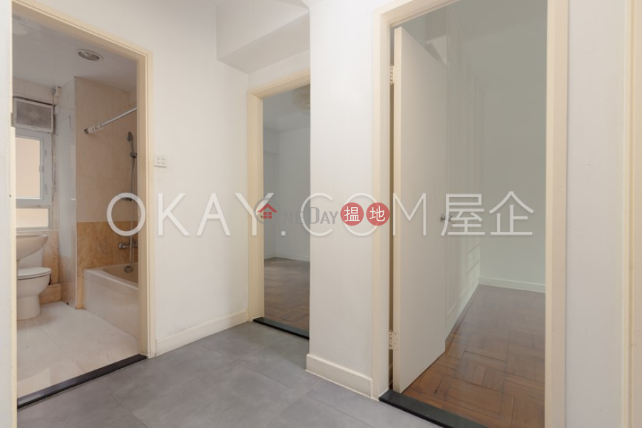 Efficient 3 bedroom in Mid-levels West | For Sale | Merry Court 美麗閣 Sales Listings