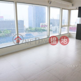 Lovely 3 bed on high floor with harbour views & balcony | Rental | Centrestage 聚賢居 _0