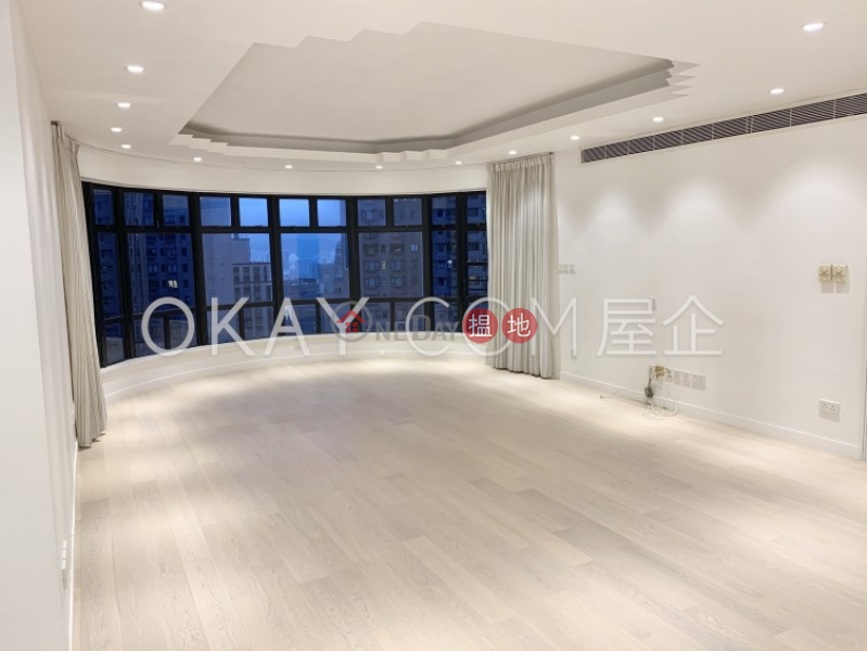 Gorgeous 3 bedroom with parking | For Sale | Po Garden 寶園 Sales Listings