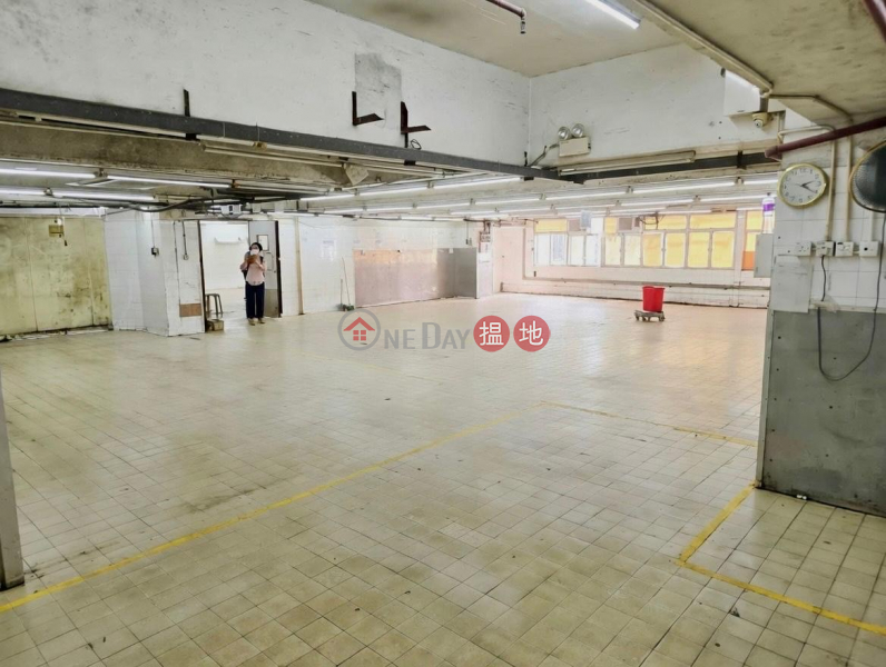 Big electricity,gas,a raised drainage platform, it’s ready to use immediately after purchase | Luk Hop Industrial Building 六合工業大廈 Sales Listings