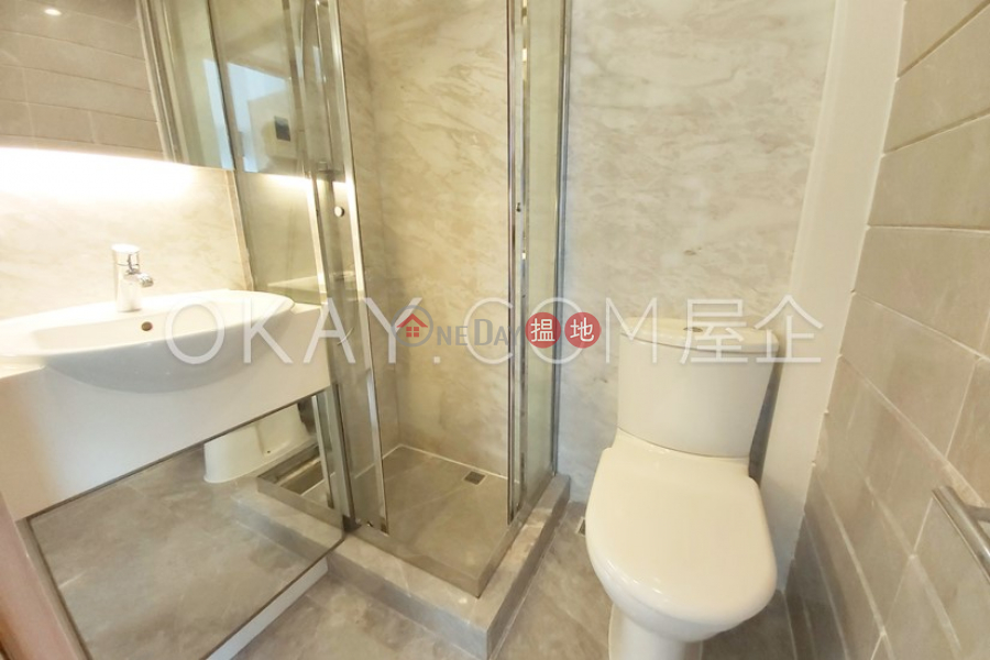 HK$ 31,500/ month, High Park 99, Western District | Elegant 2 bedroom with balcony | Rental