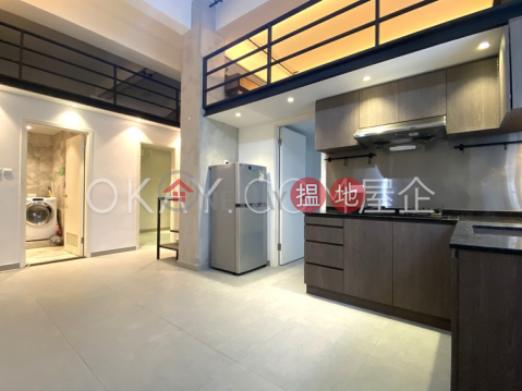 Rare 2 bedroom in Happy Valley | Rental, 15-17 Village Terrace 山村臺 15-17 號 | Wan Chai District (OKAY-R395180)_0