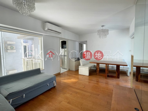 Gorgeous 3 bedroom on high floor with balcony | For Sale | Centrestage 聚賢居 _0