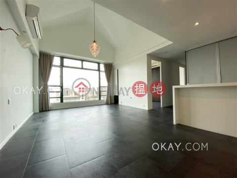 Stylish 3 bedroom on high floor with rooftop & parking | For Sale | Stanford Villa Block 4 旭逸居4座 _0