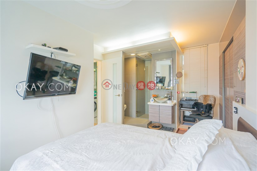 Property Search Hong Kong | OneDay | Residential, Sales Listings | Tasteful 2 bedroom on high floor | For Sale