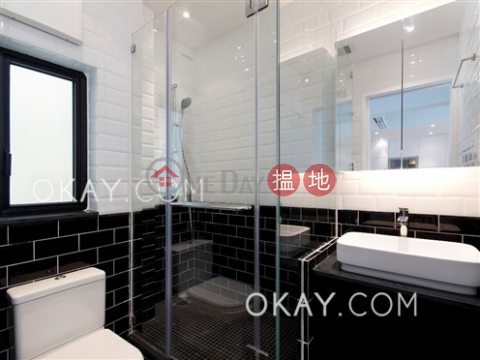 Elegant 2 bedroom with terrace | Rental, 16-18 Tai Hang Road 大坑道16-18號 | Wan Chai District (OKAY-R15143)_0