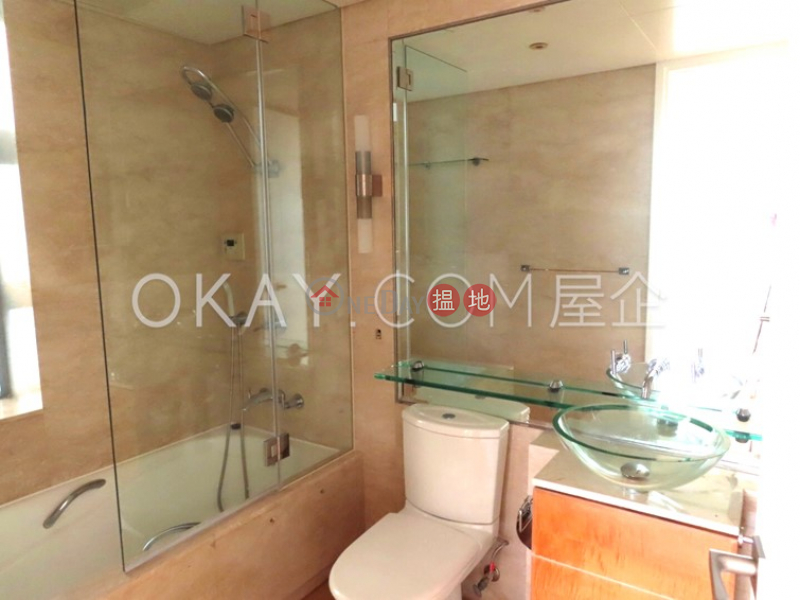 Elegant 2 bedroom with balcony & parking | Rental | Phase 1 Residence Bel-Air 貝沙灣1期 Rental Listings