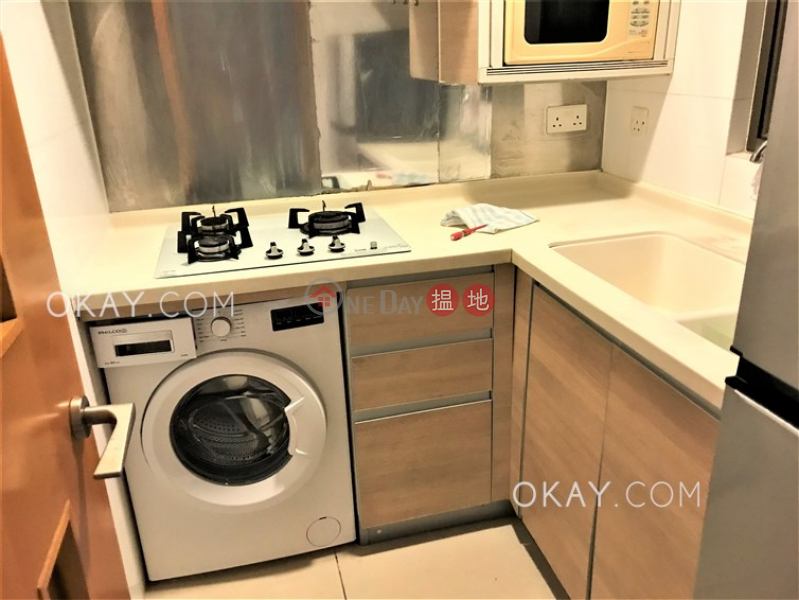 Practical 2 bedroom on high floor with balcony | Rental | The Zenith Phase 1, Block 3 尚翹峰1期3座 Rental Listings