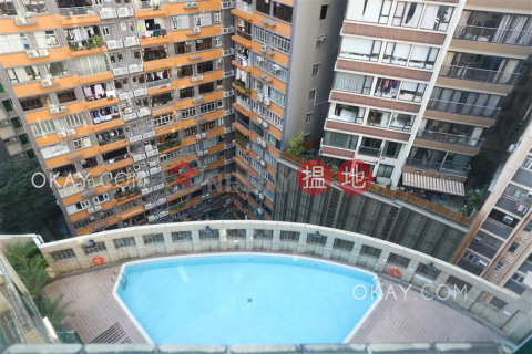 Gorgeous 3 bedroom in Mid-levels West | For Sale | Scholastic Garden 俊傑花園 _0