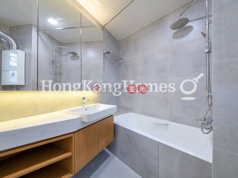 Property Search Hong Kong | OneDay | Residential Rental Listings | 3 Bedroom Family Unit for Rent at 88A-88B Pok Fu Lam Road