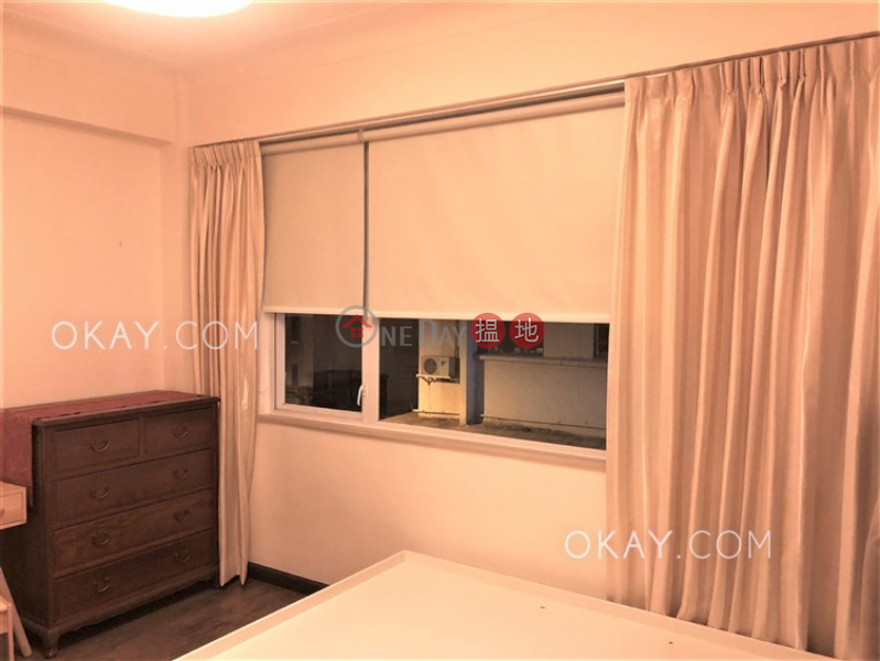 HK$ 28,000/ month 10 Castle Lane, Western District, Generous 2 bedroom in Mid-levels West | Rental