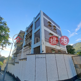 Expat Family Unit for Rent at 3A Shouson Hill Road | 3A Shouson Hill Road 壽山村道3A號 _0