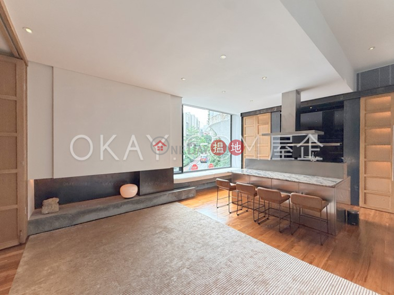 HK$ 65,000/ month, Bisney View Western District, Rare house with parking | Rental