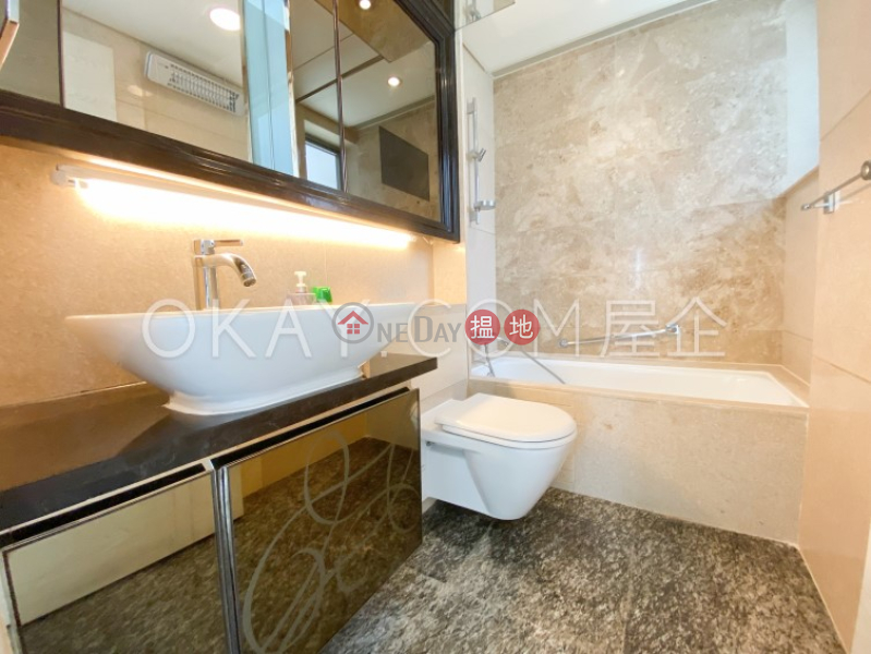 HK$ 20M Serenade, Wan Chai District, Gorgeous 2 bedroom with balcony & parking | For Sale