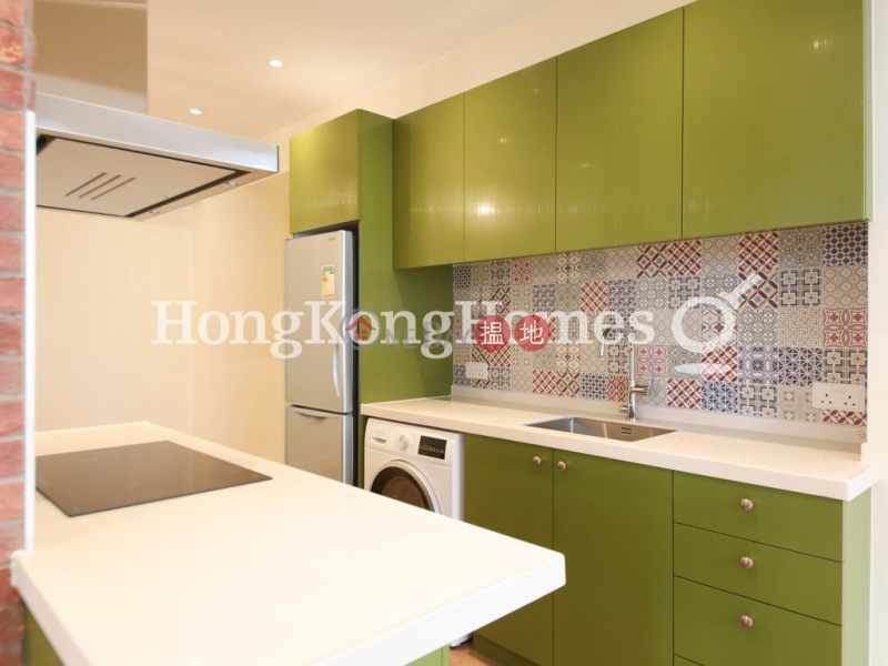 Property Search Hong Kong | OneDay | Residential | Rental Listings, 3 Bedroom Family Unit for Rent at Tung Shing Building