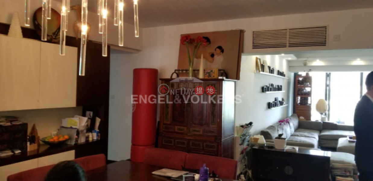 HK$ 54.8M, Repulse Bay Garden Southern District 3 Bedroom Family Flat for Sale in Repulse Bay