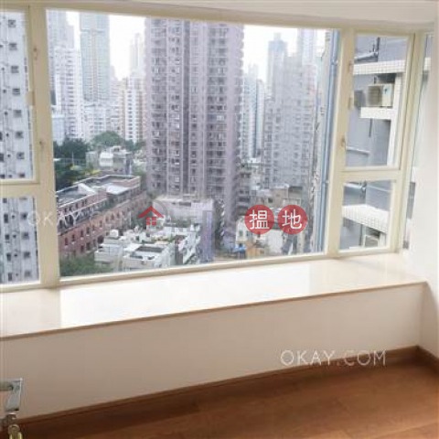 Cozy 2 bedroom with balcony | Rental, Centrestage 聚賢居 | Central District (OKAY-R83352)_0