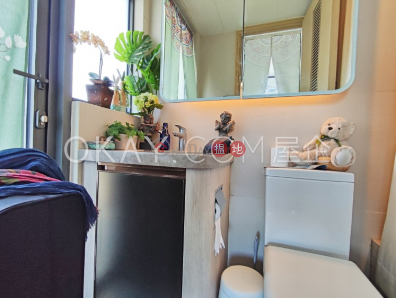 Practical 2 bedroom on high floor with balcony | Rental | Alto Residences Tower 2 藍塘傲2座 Rental Listings