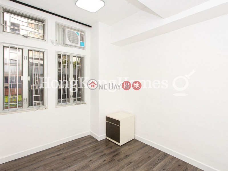 3 Bedroom Family Unit at Hang Fat Trading House | For Sale 3 Heung Hing Lane | Western District, Hong Kong | Sales, HK$ 8M