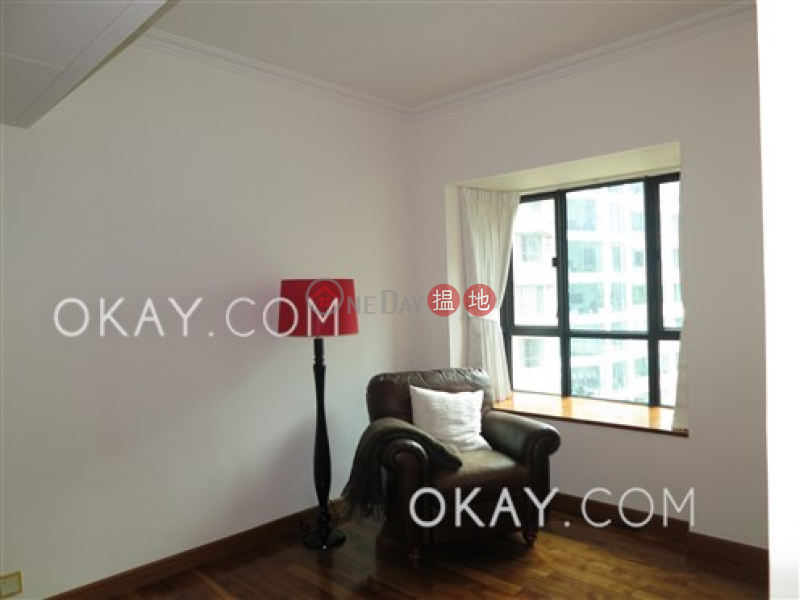 HK$ 85,000/ month | Dynasty Court, Central District Beautiful 3 bedroom with parking | Rental