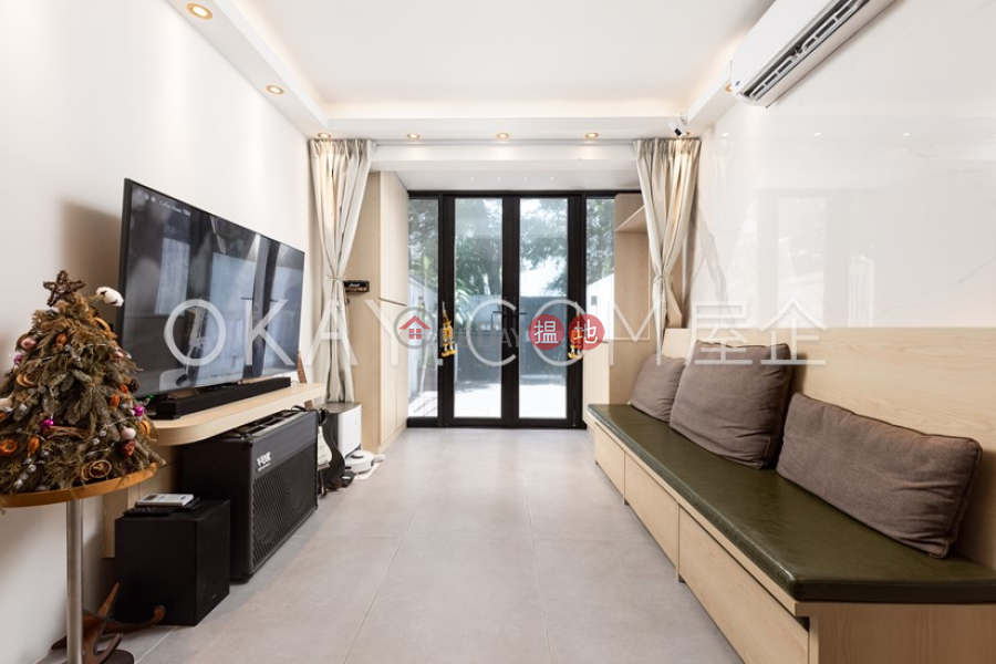 Practical house with terrace & parking | For Sale | Mau Po Village 茅莆村 Sales Listings