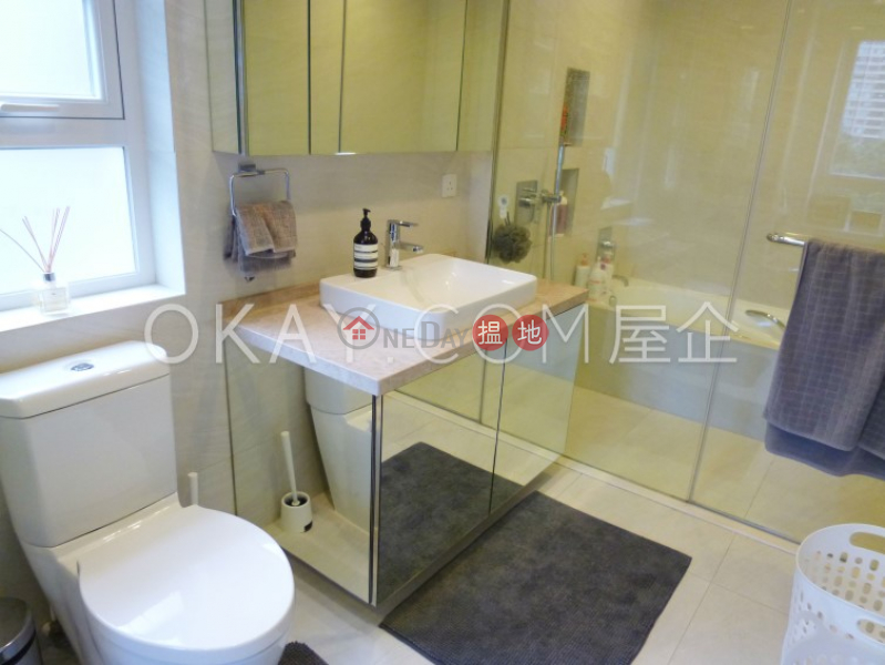 HK$ 128,000/ month | Garden Terrace, Central District Efficient 3 bedroom with balcony & parking | Rental